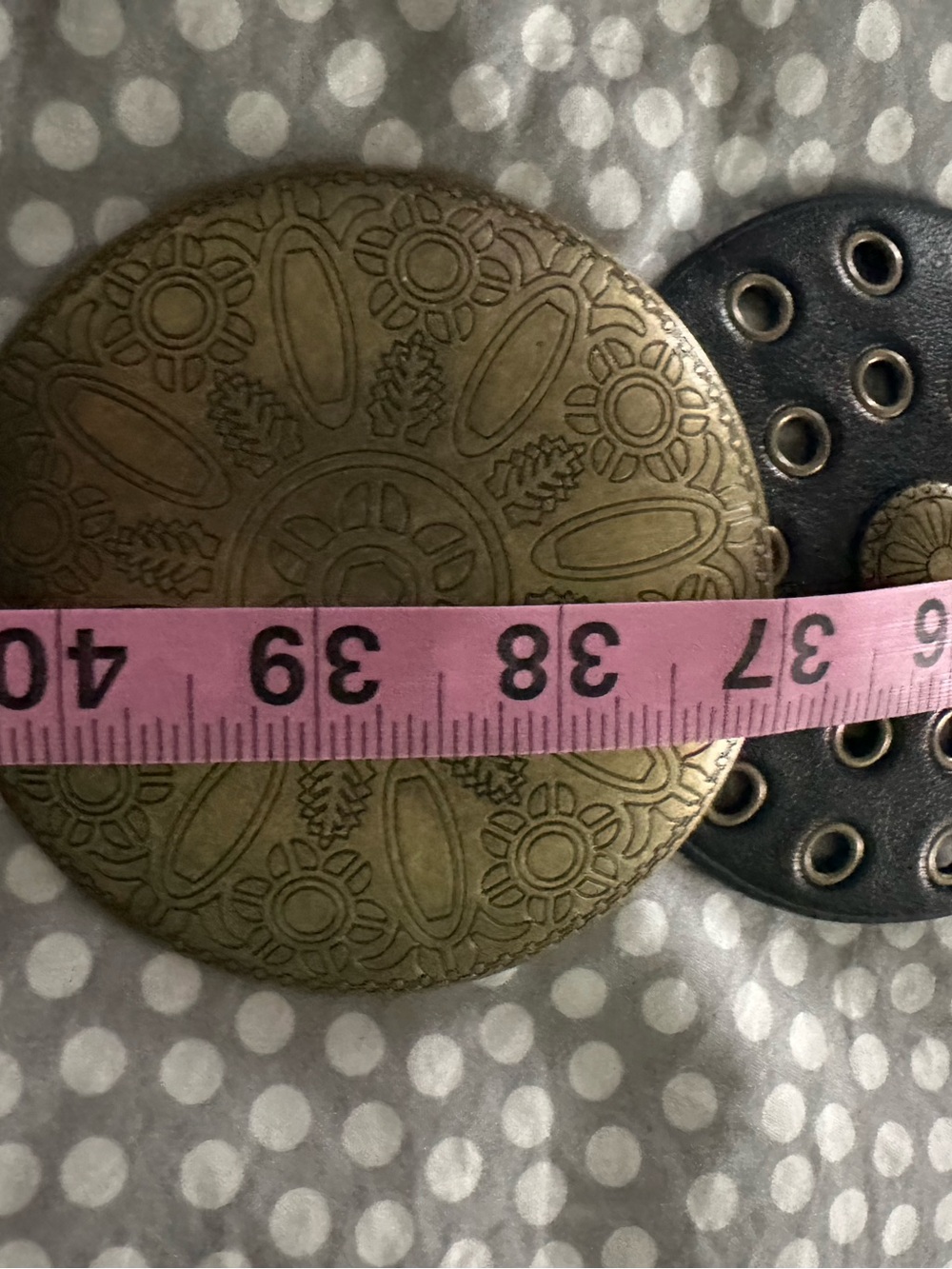 Black and Brass Medallion Circle Link Belt - Picture 8 of 12